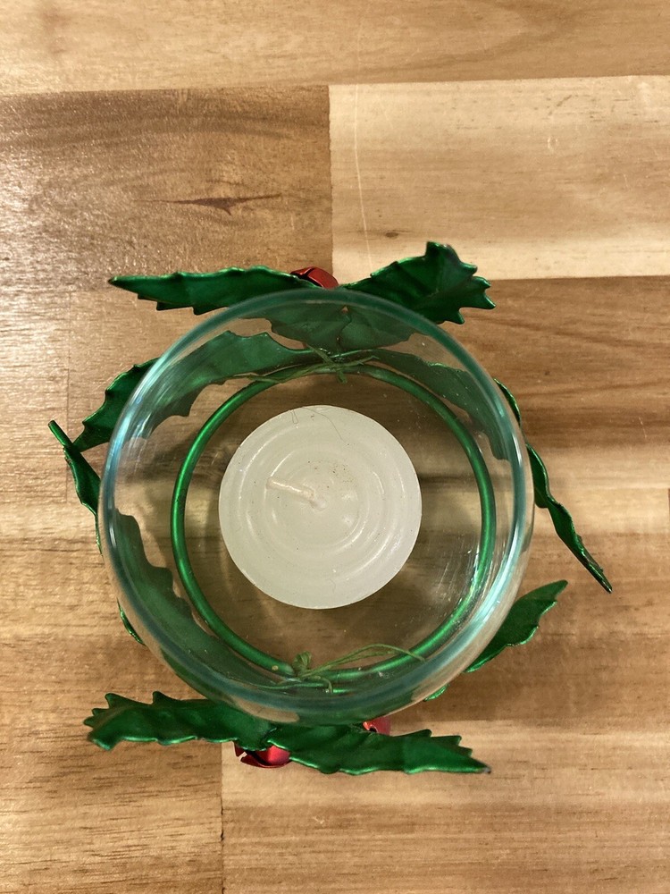 Holly And Berries Tea Light