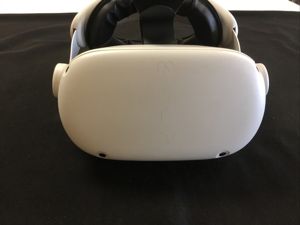 Oculus Quest 2 *HEADSET ONLY* 128GB w/Adjustable Strap *SEE PICS*