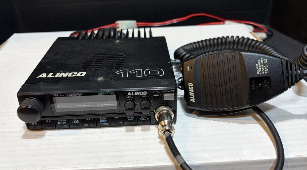 Vintage Alinco DR-110 VHF FM Transceiver & Microphone UNTESTED