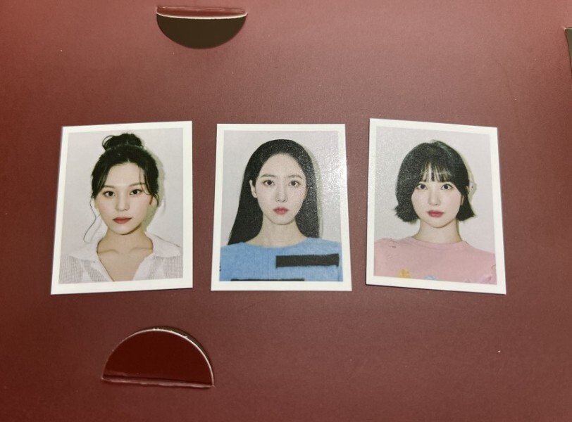 VIVIZ 1ST Official fanclub kit