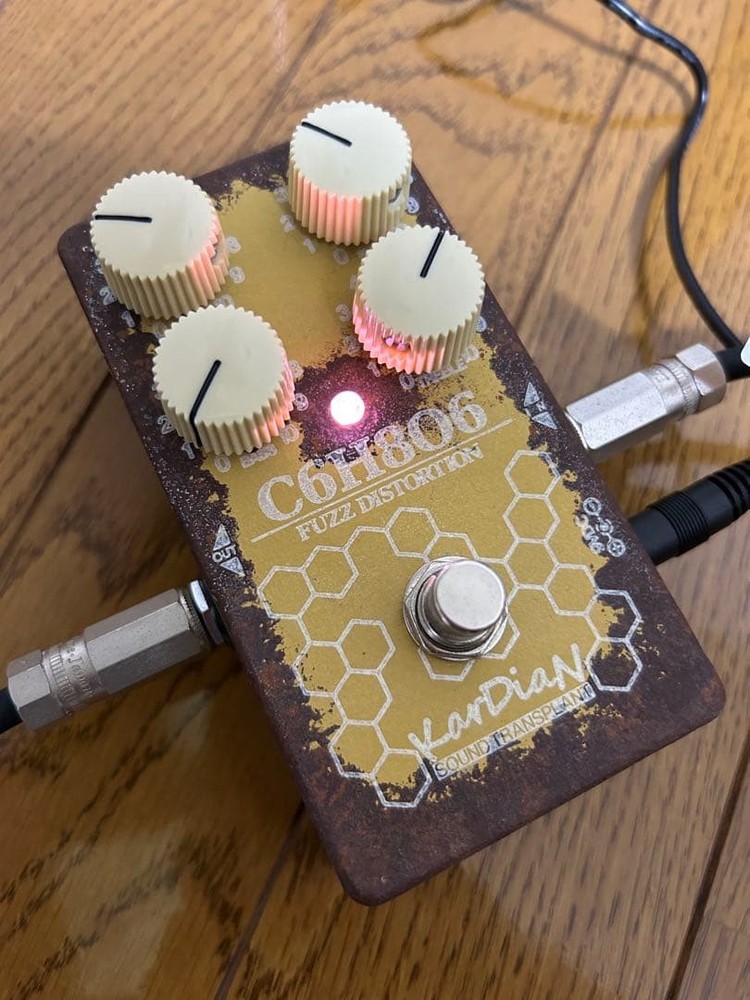 kirdian C6H8O6 Fuzz Distortion