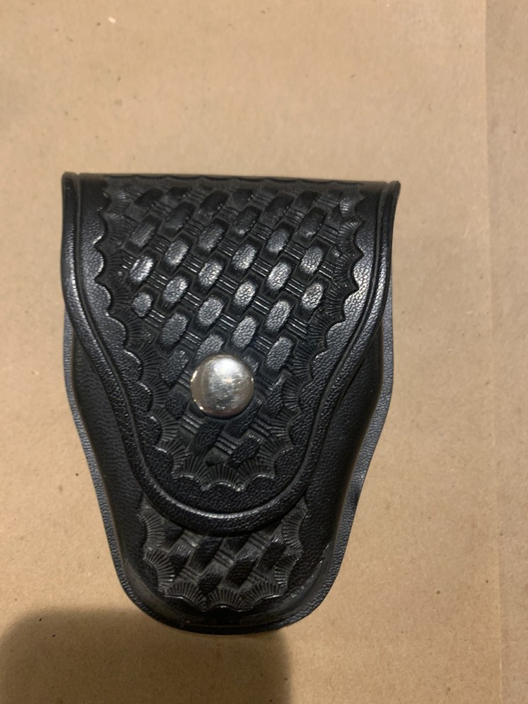 Hellweg Australian Made Handcuff Pouch