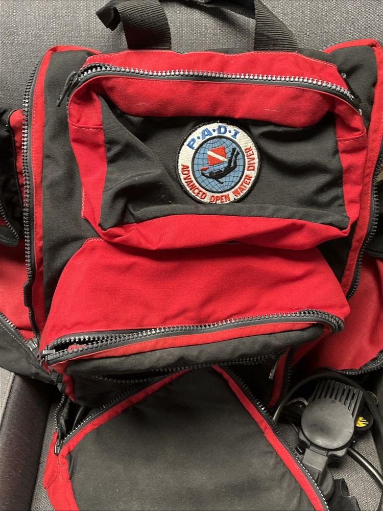 Oceanic Datamax Pro Air Scuba Dive Computer Console With Dive Bag & Regulators