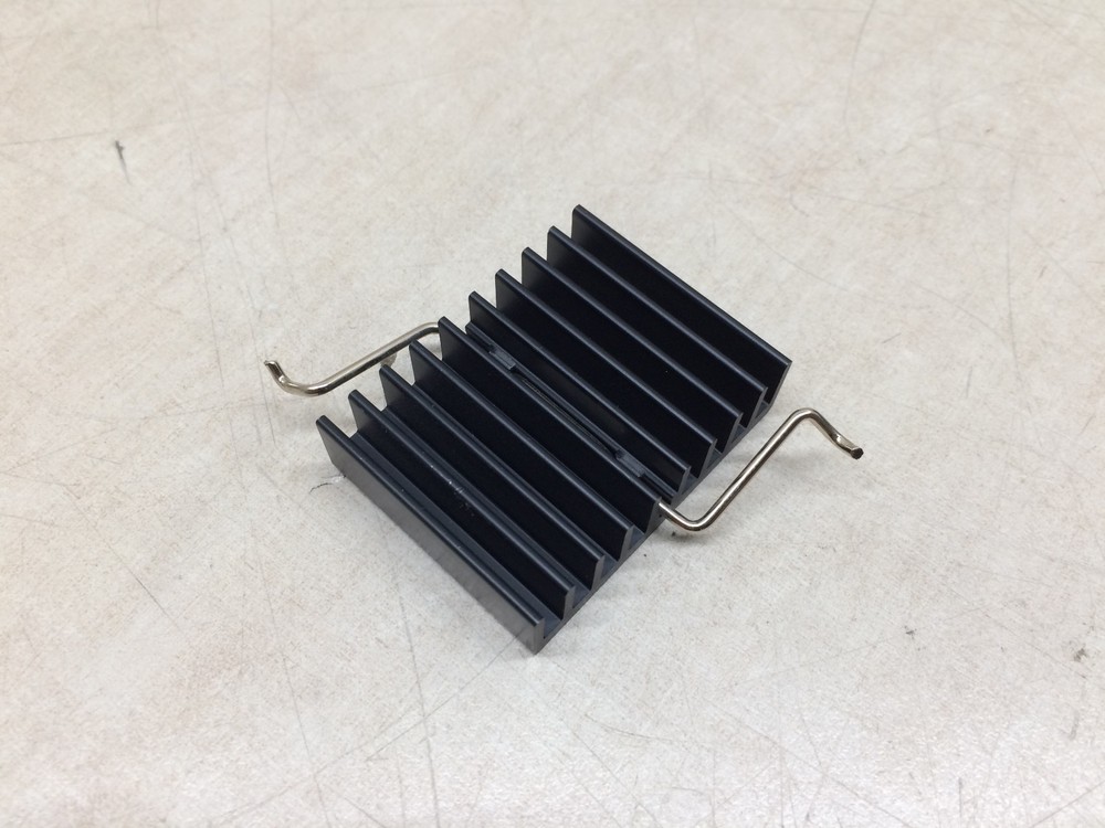 Dell Poweredge Raid Controller E2K-UPC-61-B Heatsink Bracket And Cable