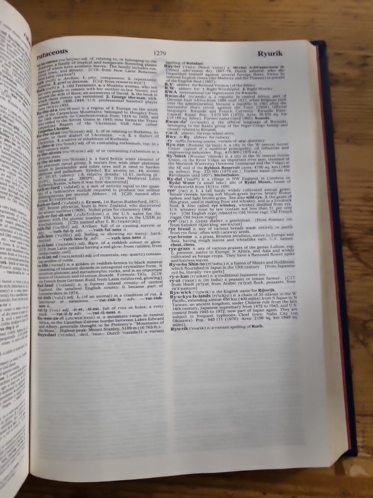 Collins English Dictionary