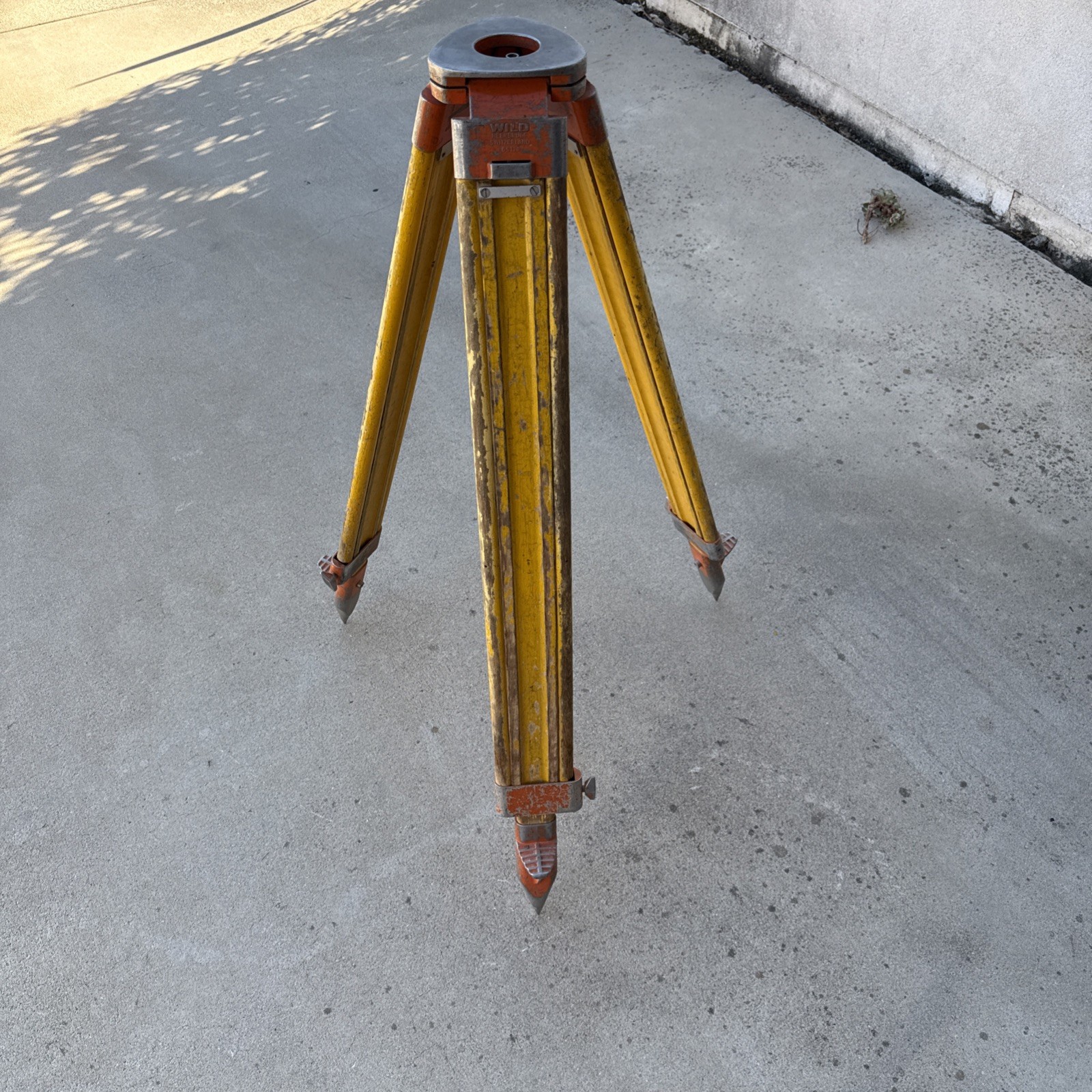 Wild Heerbrugg GST20 Tripod. Made in Switzerland