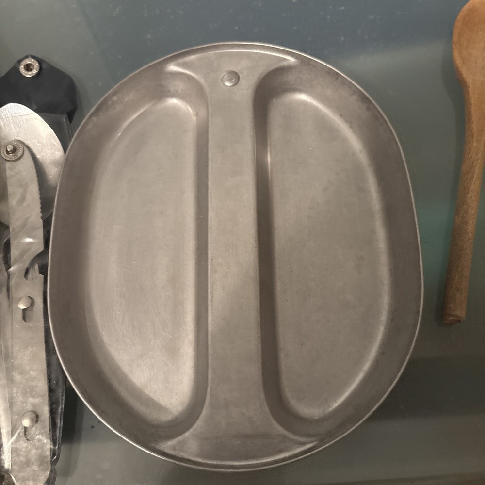 U. S. MESS KIT With Utensils