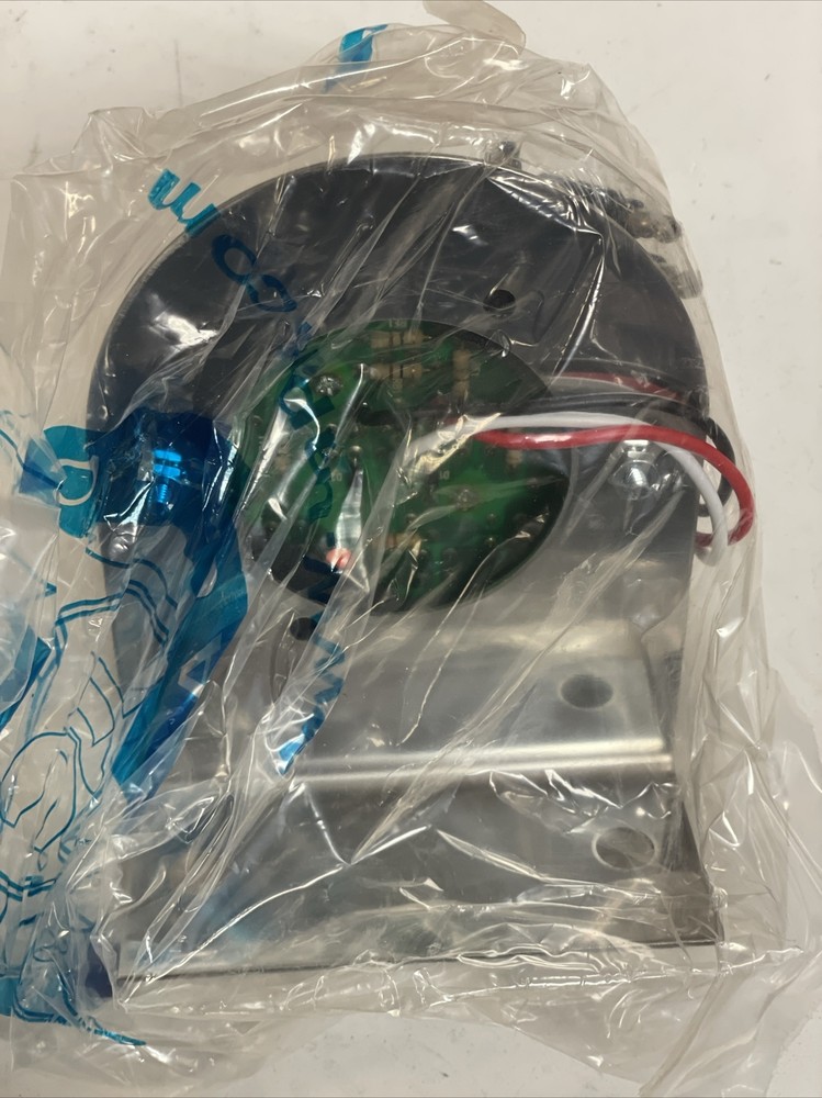 39621 UPI STAINLESS LIGHT BRACKET WITH 17 LED DUAL FUNCTION CLEAR REFLECTOR LITE