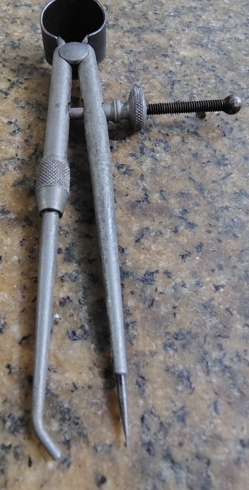 🗽VINTAGE CALIPER/ DIVIDER 4"