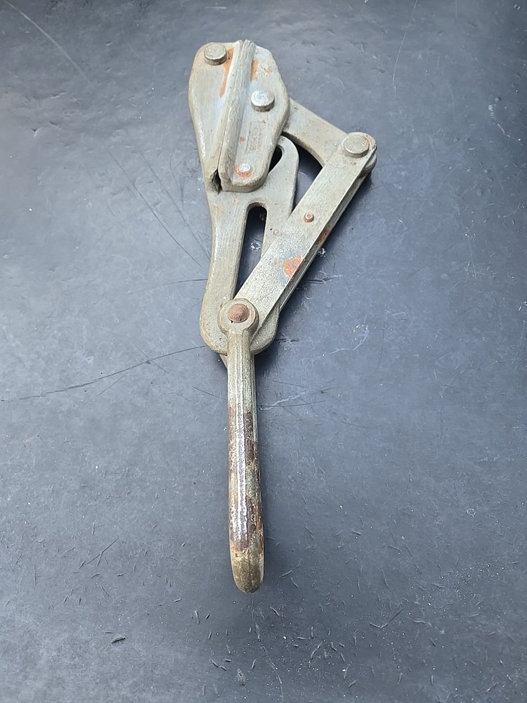 Cable Puller Grip for Bare Wire