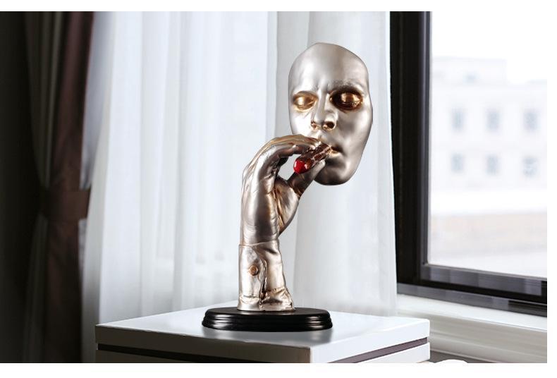 Retro Editators Abstract Sculpture an Smoking Cigar Creative Face Statue Charact