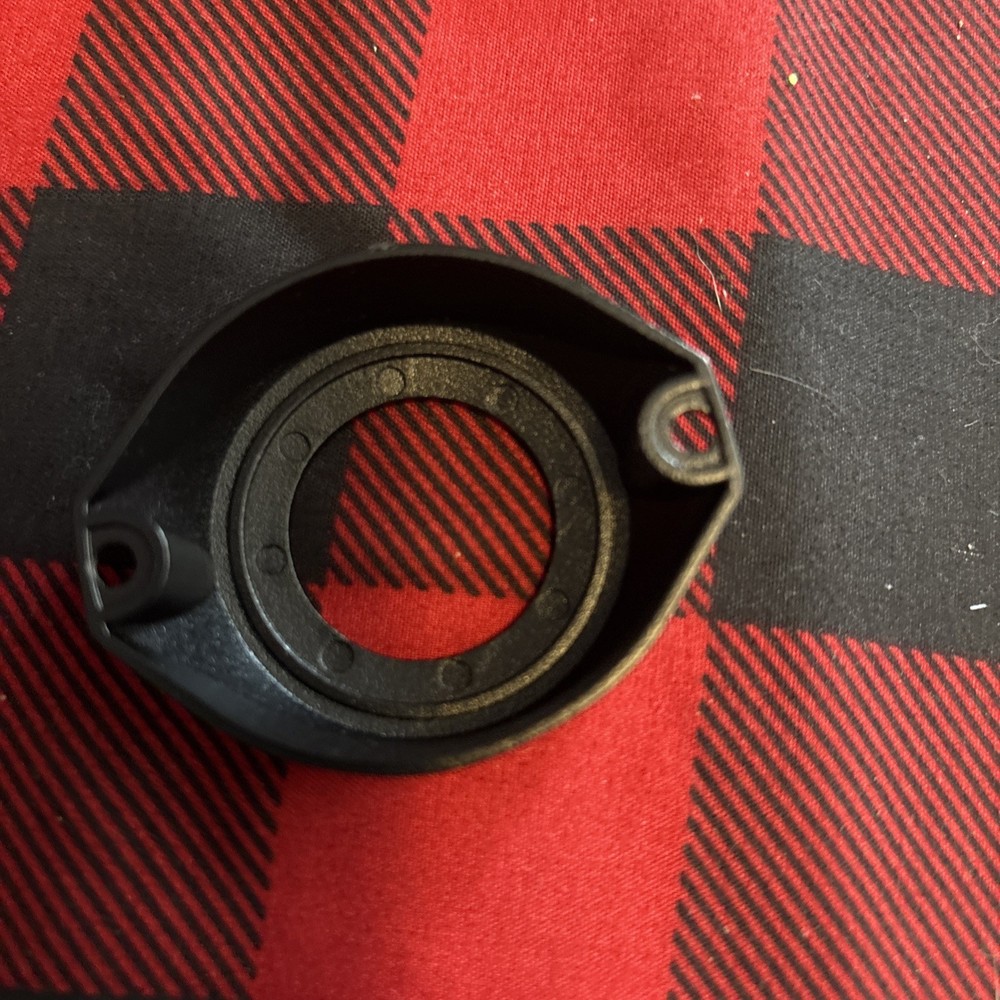 Mount for q2222 black 2 screw