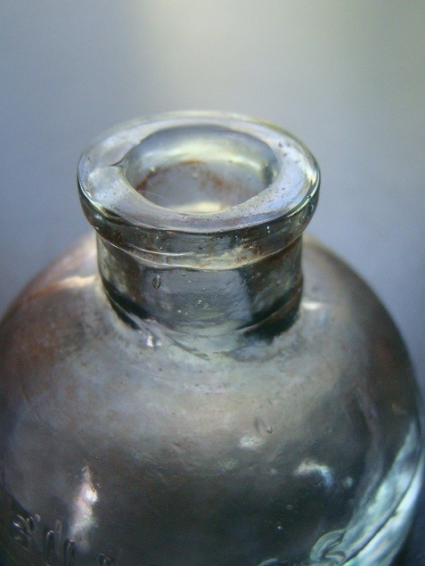 Antique Aqua-Blue BILLINGS Igloo Ink Bottle