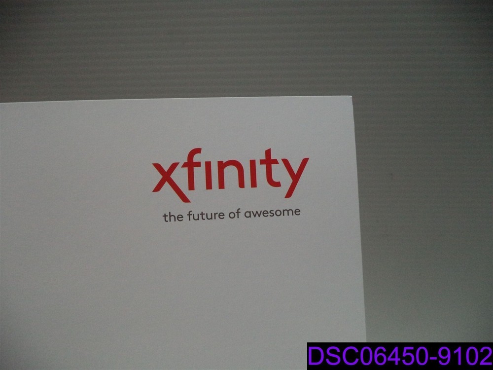 Qty = 250: xfinity Comcast 2 Pocket White Folders