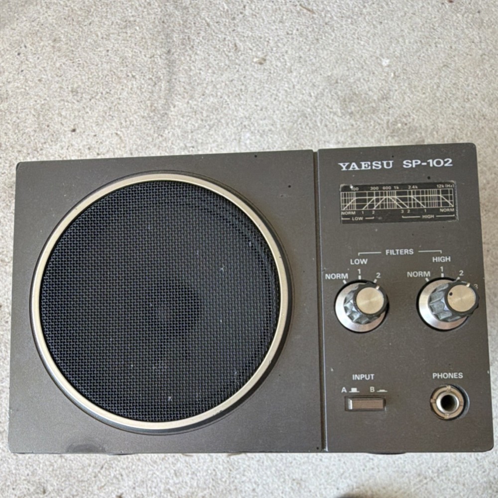 Yaesu SP-102 External Speaker Black Wired Filters Metal Rectangular A B