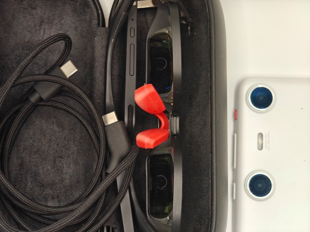 XREAL Air 2 Pro AR Smart Glasses + Beam Pro Bundle – Excellent Condition