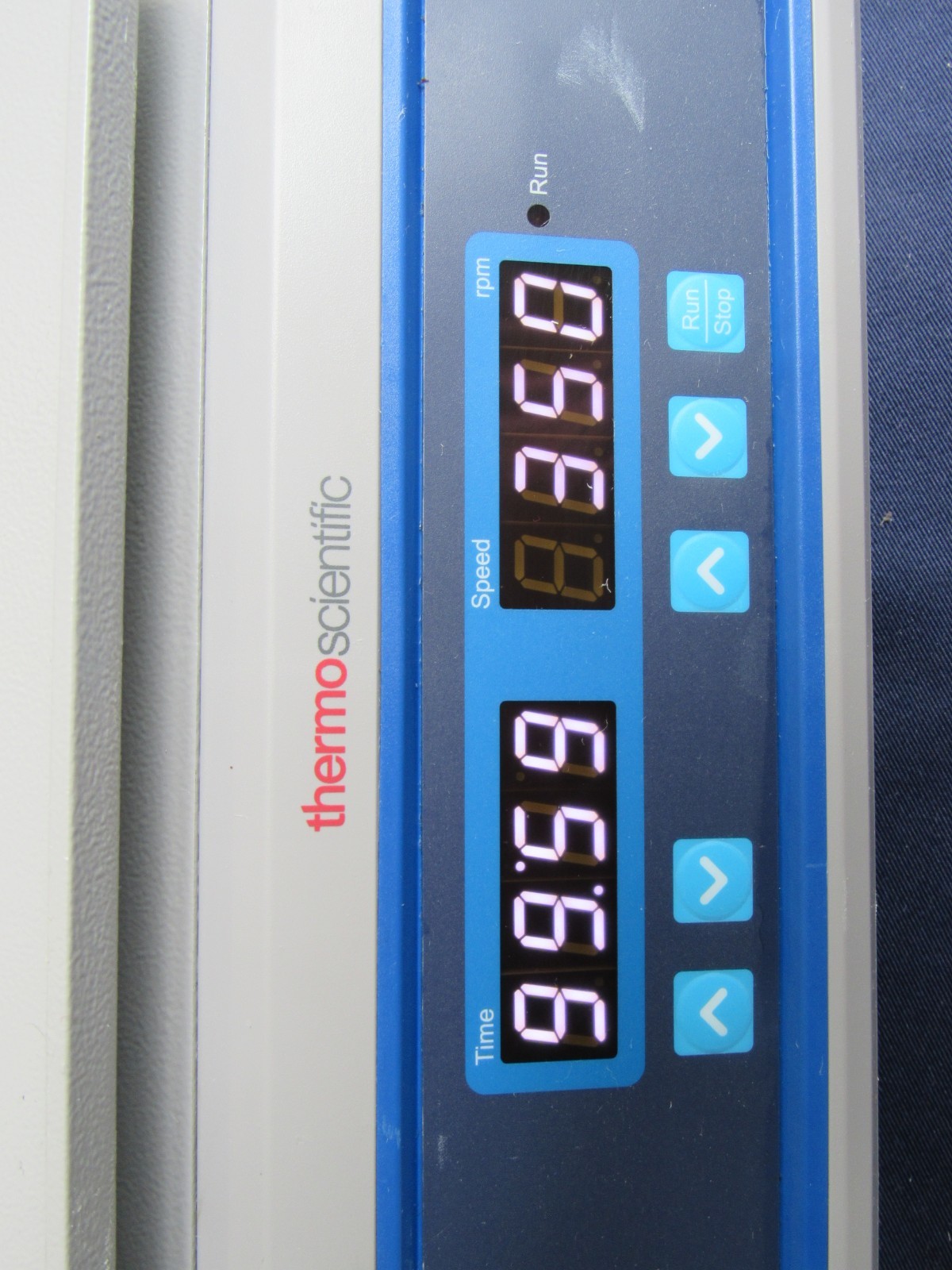 Thermo Scientific Digital Microplate Shaker 88882005 Orbital benchtop Shaker