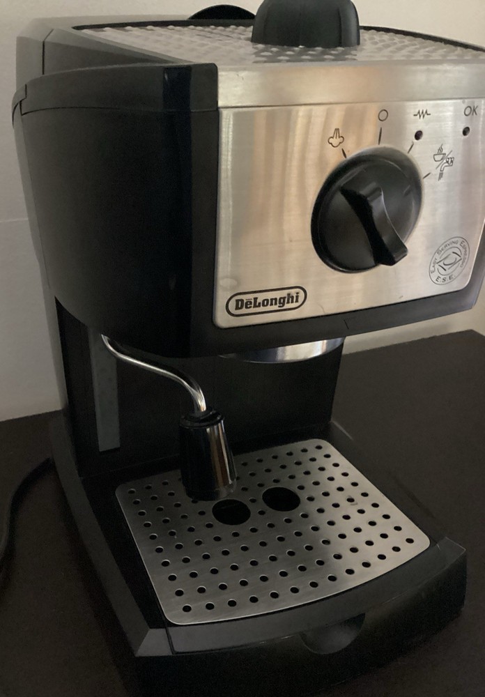 De'Longhi Easy Serving Espresso Machine~CoffeeMaker EC-155~WorksGreat~READ BELOW