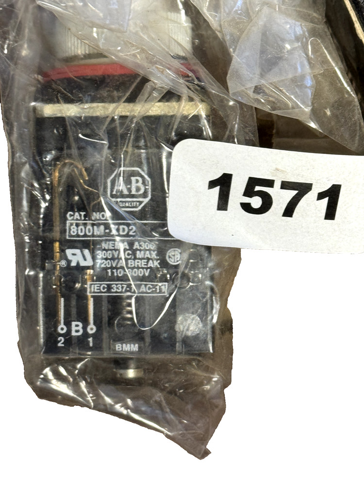 Allen-Bradley 800MR-A6D2 Pushbutton Flush Head
