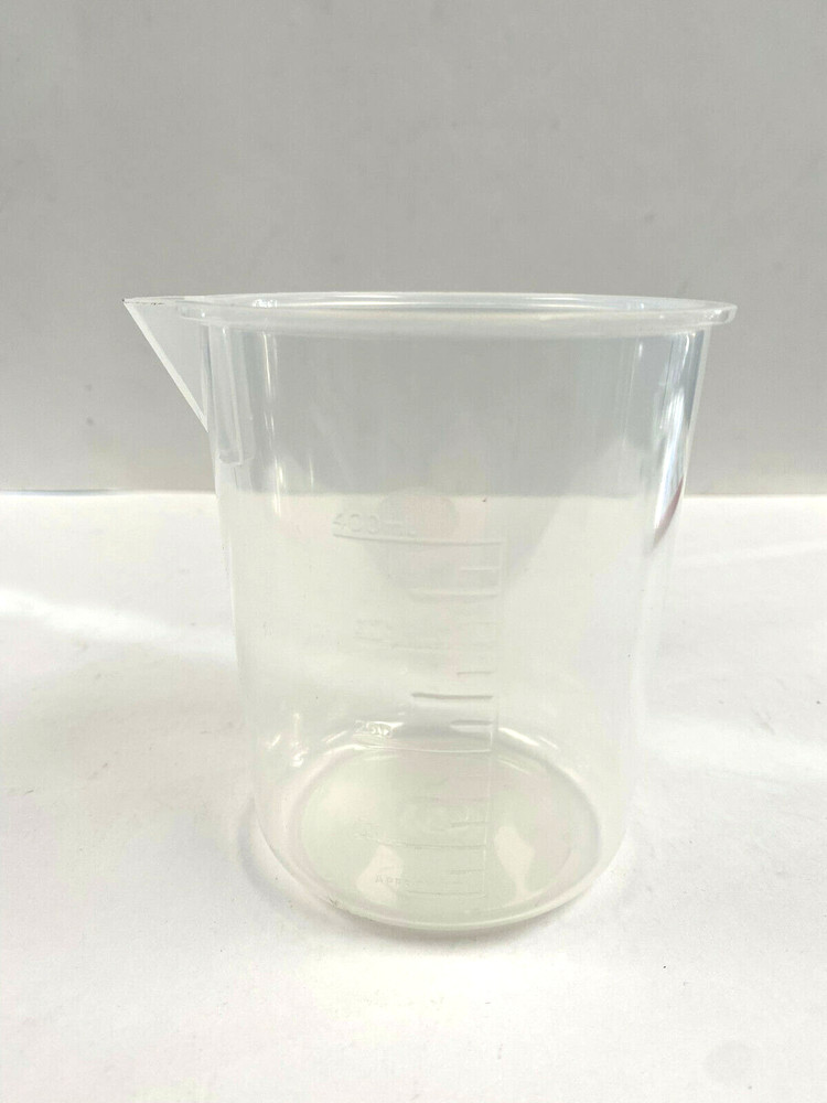 Plastic 400 mL Pouring Cups with Spout
