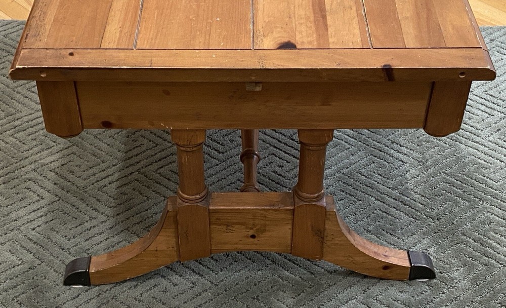 Yorkshire Market by Broyhill Drop Leaf Coffee Table with 2 Drawers - Solid Oak