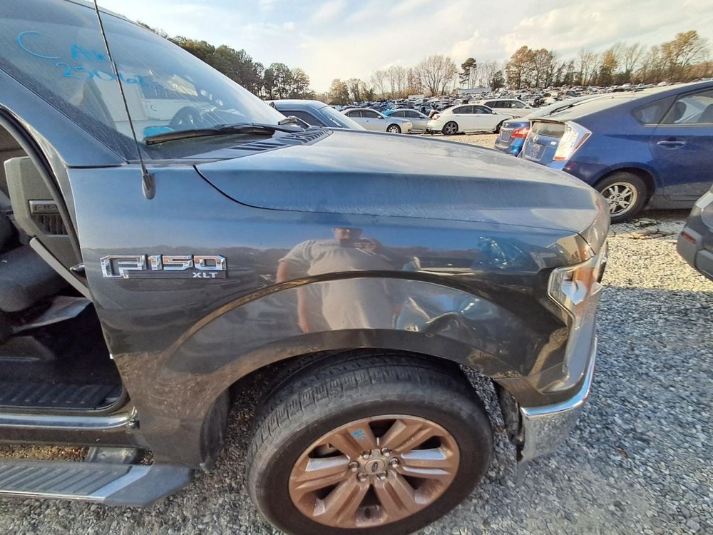 F150 2019 Glove Box 4870965