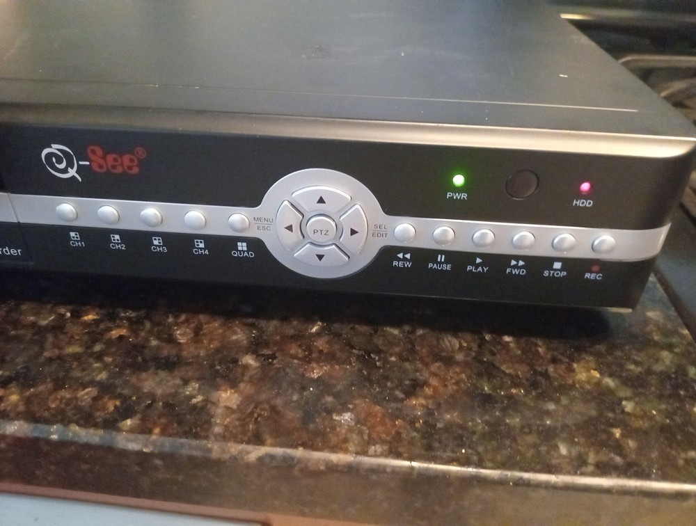 Q-See QSDR74RTS 4Ch H264 Network DVR Unit