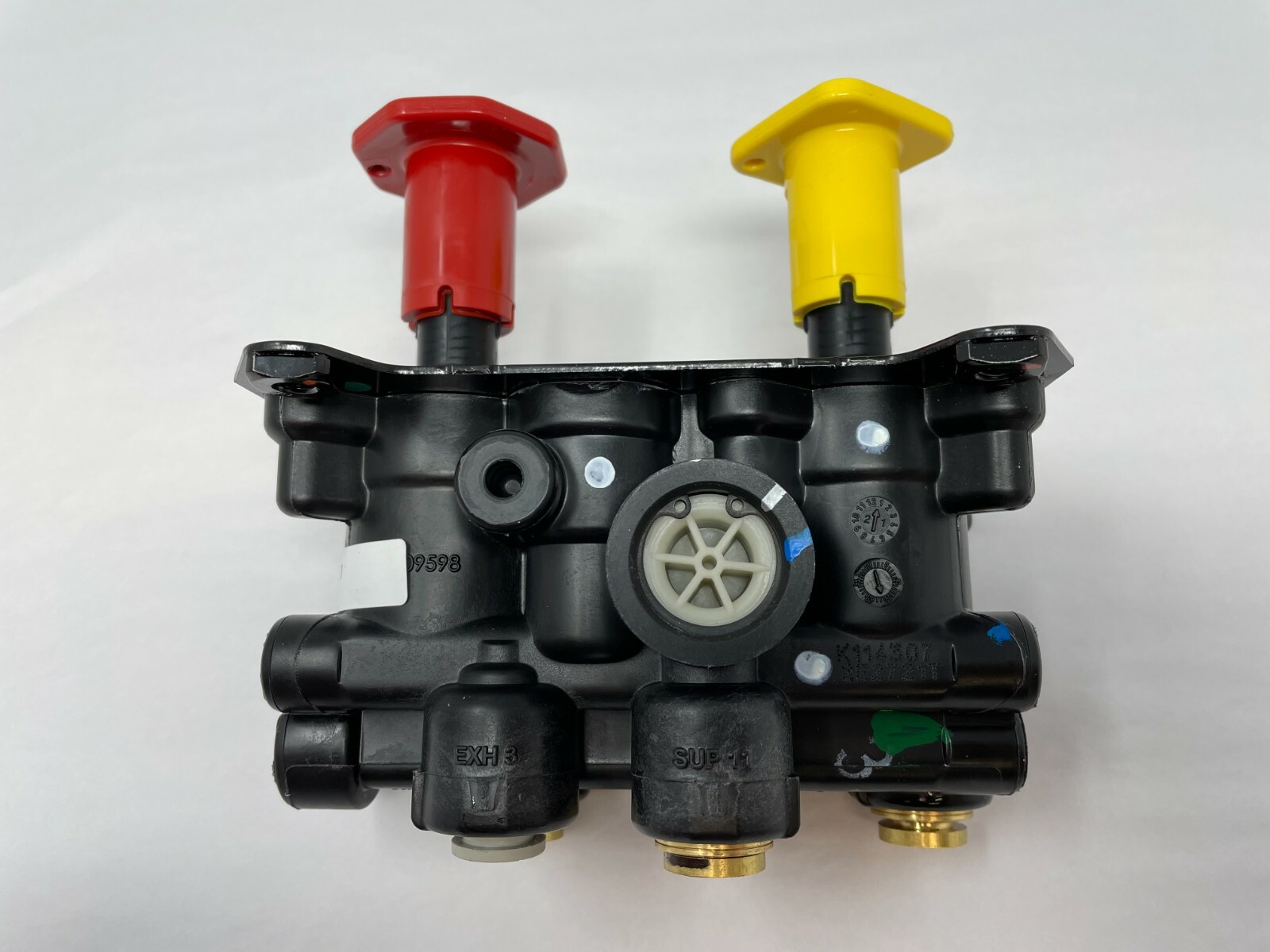 NEW OEM Genuine Bendix MV-3 Parking Air Brake Dash Control Valve PN# K120153