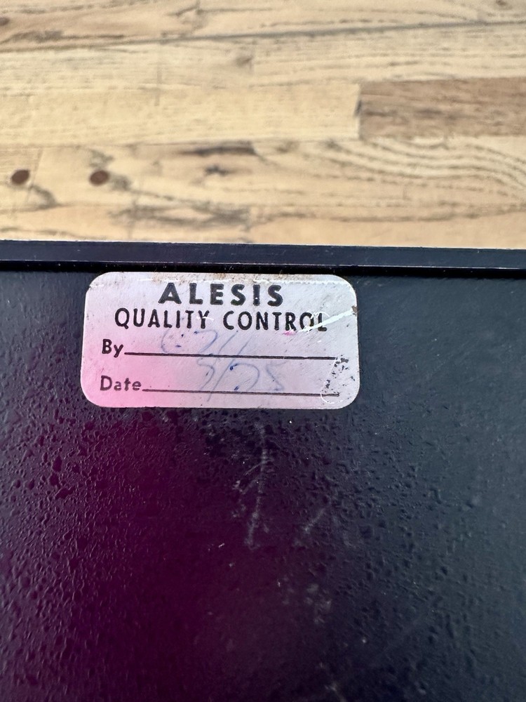 Alesis Quadraverb 20K Bandwith Programmable MIDI Digital Effects Processor