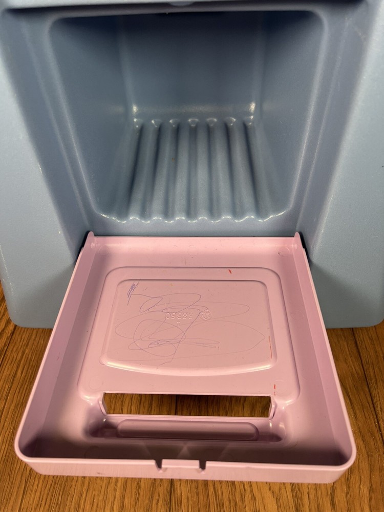 Little Tikes Cupcake Kitchen Retired Very Nice