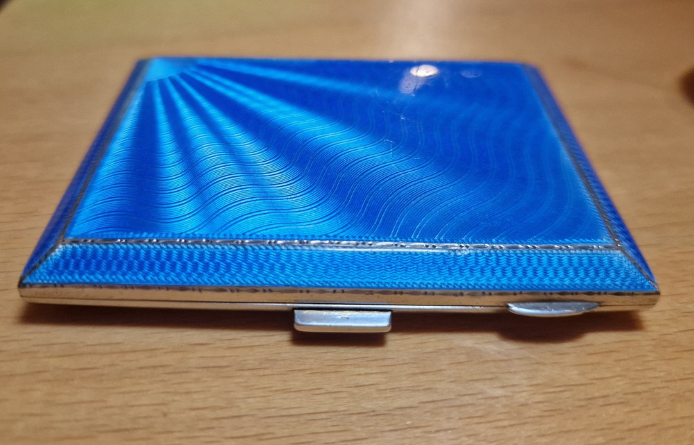STUNNING BLUE ENAMEL SOLID SILVER CIGARETTE CASE       ref  1443
