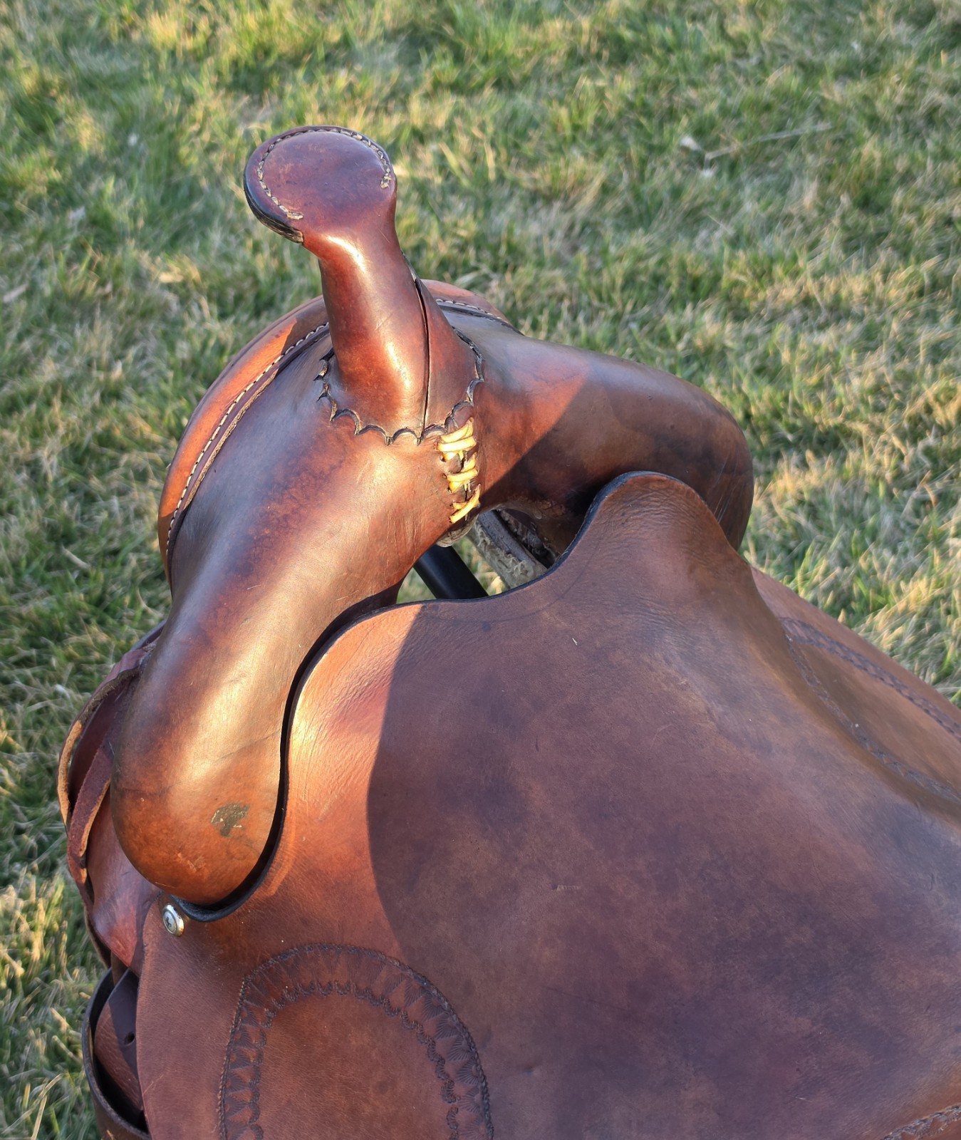 Vintage Roping/Ranch Saddle 14" Seat