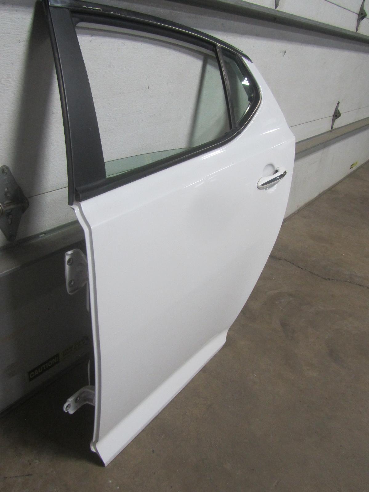 11-15 KIA OPTIMA LR Left Driver Rear Door Left Rear Door Snow White Pearl SWP