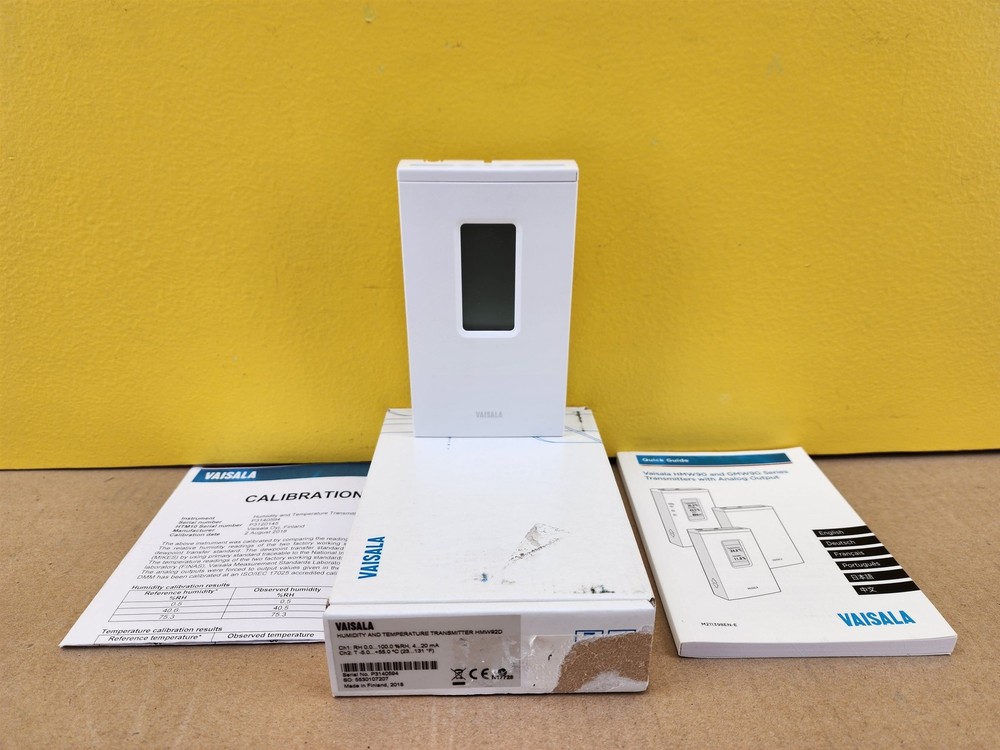 NEW Vaisala HMW92D Relative Humidity/Temperature Transmitter, Wall-Mount