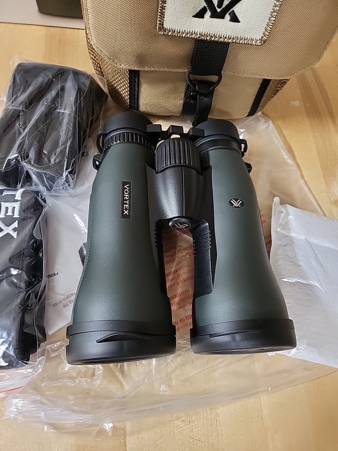 Vortex Db-218 Diamondback HD 15x56 Binocular - Black