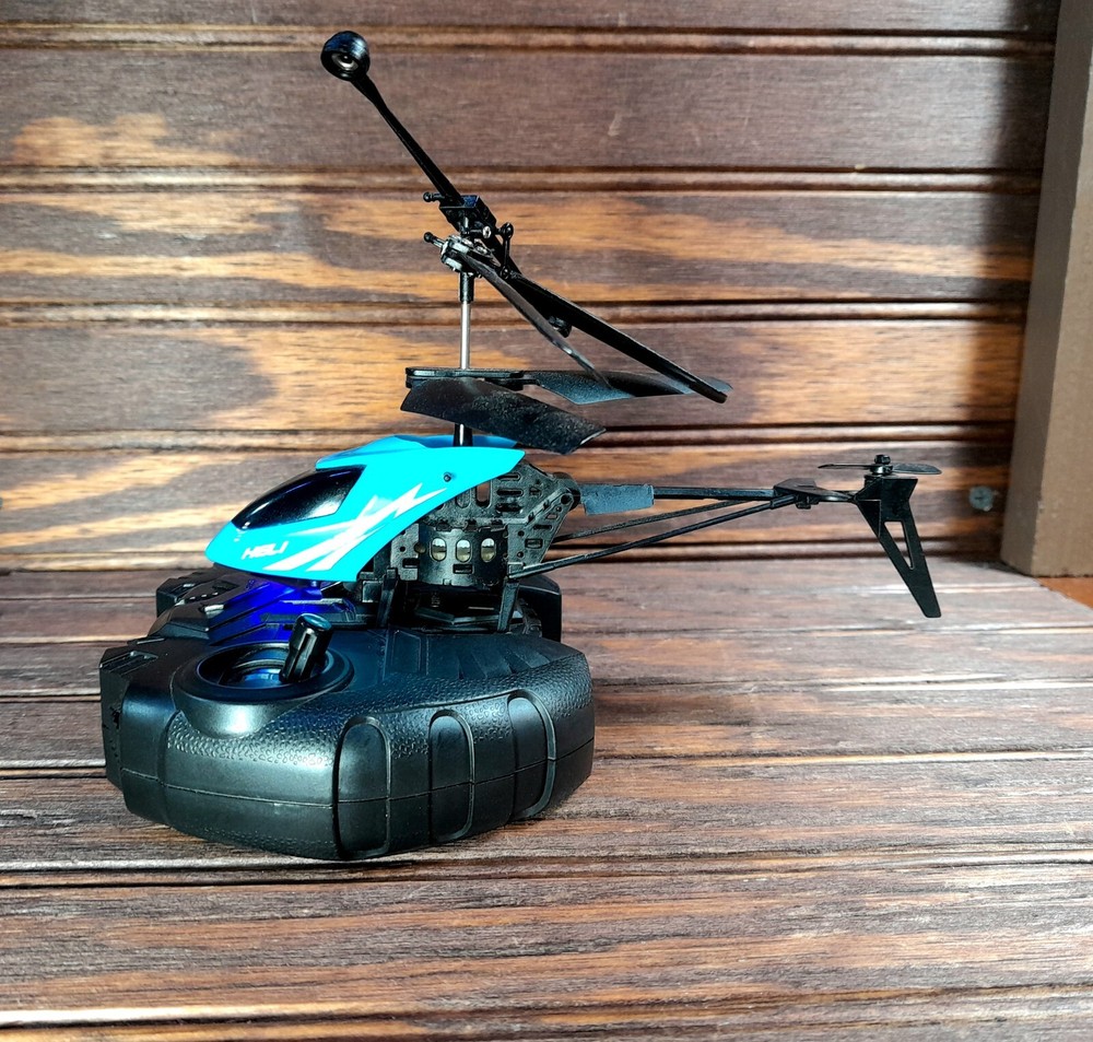 Toy Cube 2-Channel IR Remote Control Helicopter, Needs Internal Battery Changed