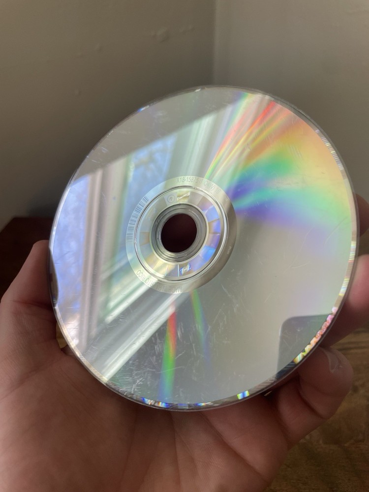 Windows 8 and Pro, 64 bit Backup Disc - NO KEY - MEDIA ONLY
