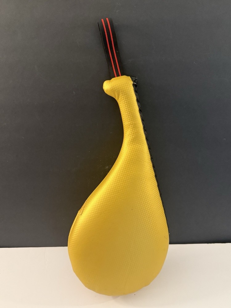Dynamics double kicking target (kicking paddle)