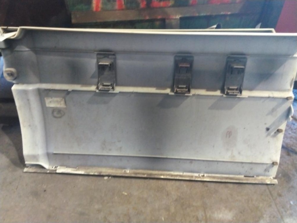 For 2018 VOLVO VNL SIDE FAIRING Right , OH