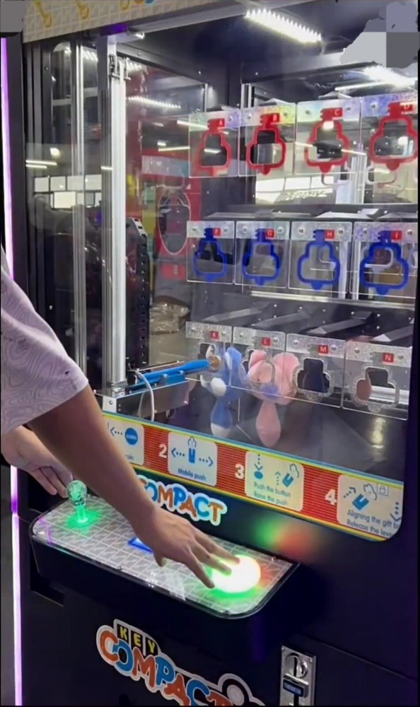 KEY COMPACT 🔑, Lucky Key Master Prize,Skill Redemption Vending Machine Arcade