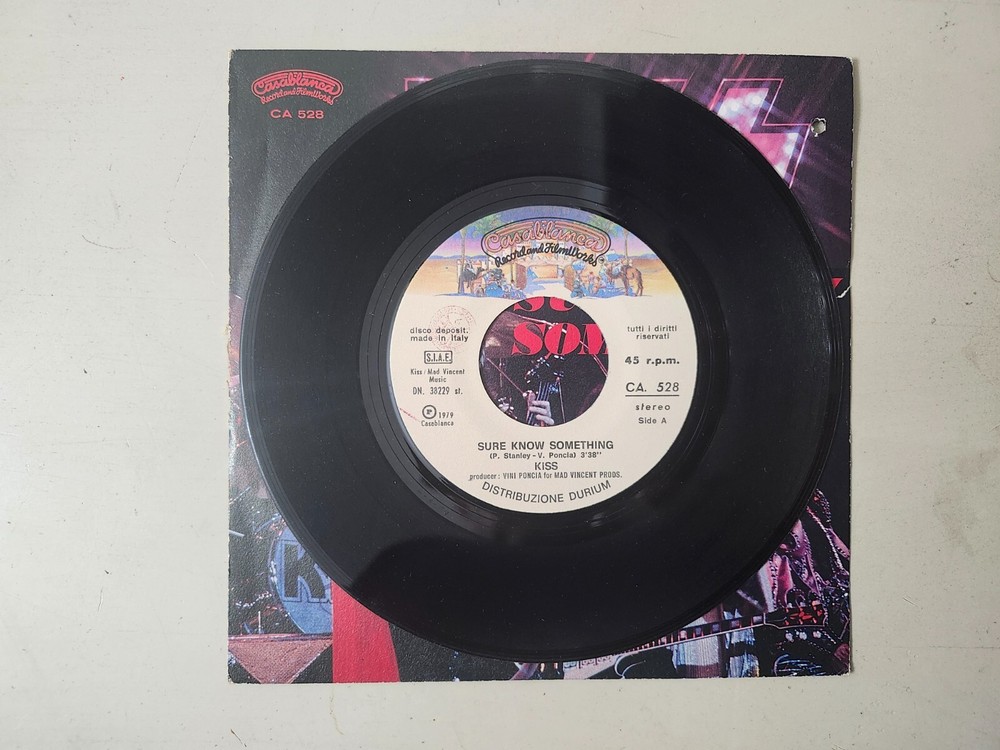KISS RARE Vintage Italy Sure Know Something Vinyl 45 + Picture Sleeve CA 528 VG
