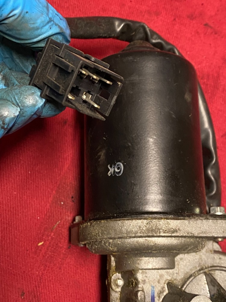 SPRAGUE DEVICES WIPER MOTOR , E-008-157
