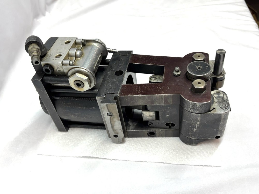 C.J. Winter Machine Inc. 14012  Thread Roller
