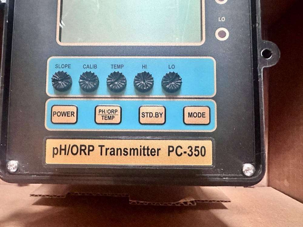 Suntex PC-350 microprocessor-based pH/ORP transmitter