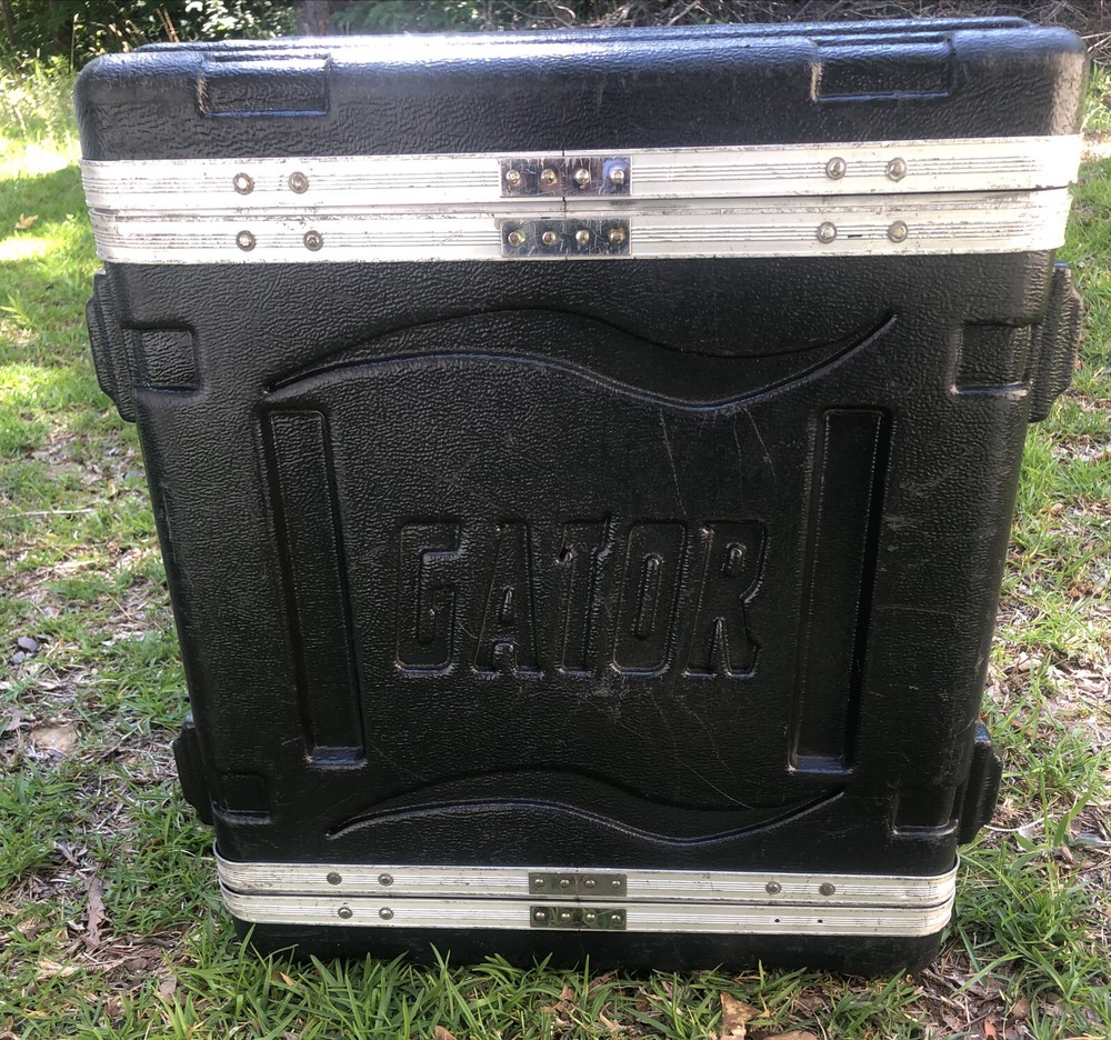 Gator case deluxe polycore 19 instrument case Read Full Description