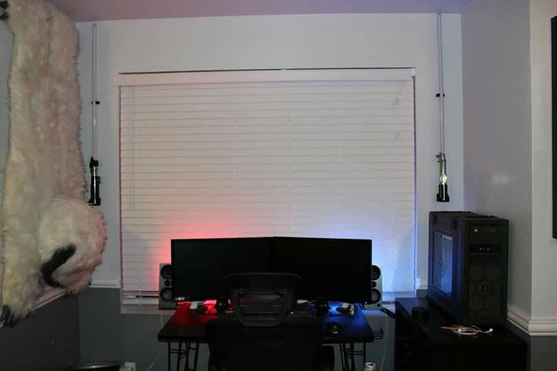 Lightsaber Wall Mount, Galaxy's Edge lightsaber mount