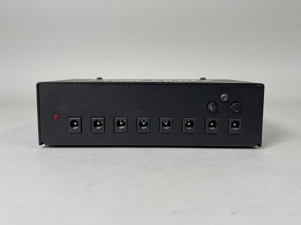 2015 Voodoo Lab Pedal Power 2 Plus w/Cables