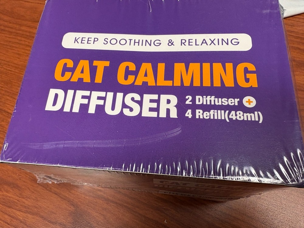 Cat Calming Diffuser Kit – 2 Plug-in Diffusers + 4 Refills (48ml) for Stress