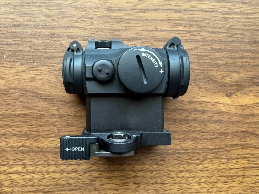 Aimpoint T2 Red Dot Sight with LaRue Mount (T-2 Micro)