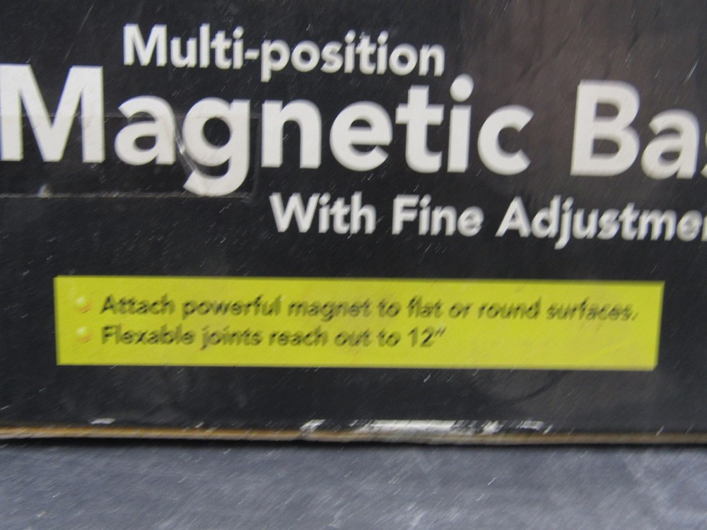 Cen-Tech Multi-Position Magnetic Base w/Fine Adjustment (Pre-Owned)